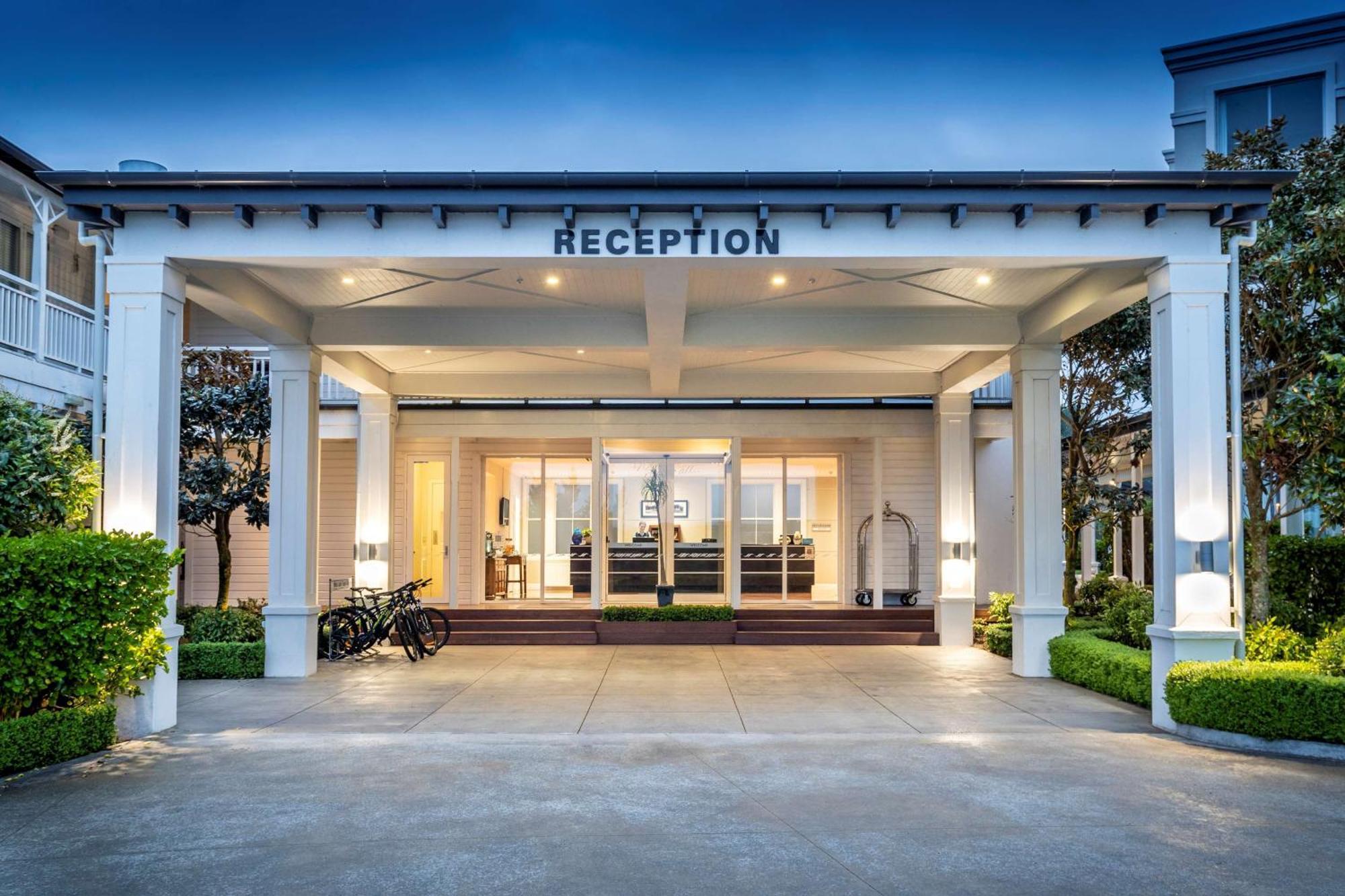 Hilton Lake Tauposee Exterior foto